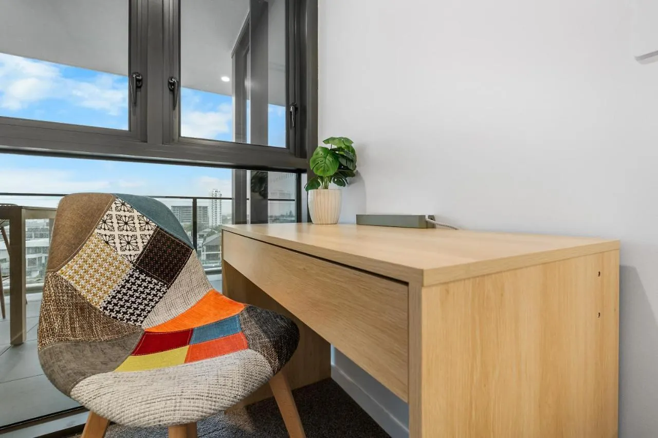 The Haven - Brand New Riverview 2Br With Parking Pool Gym At Surfers Paradise ゴールドコースト
